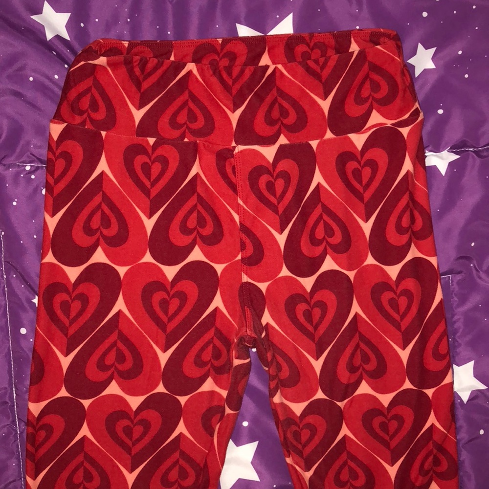 ❤️ VALENTINES SPECIAL❤️ LuLaRoe heart leggings!